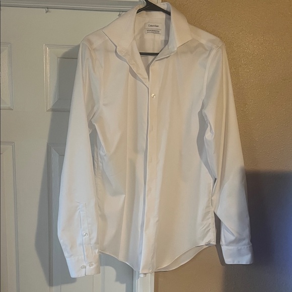 Calvin Klein Men's Crisp White Dress Shirt - Picture 1 of 6